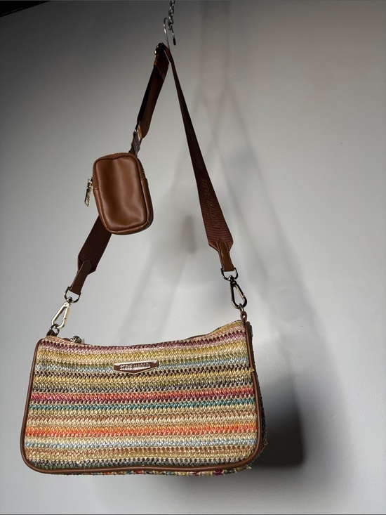 Steve Madden Handbags - Steve Madden(Bvettal) Straw Crossbody Leather AirPod Case 